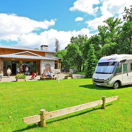 Albirondack Camping Lodge & Spa Ngoại thất bức ảnh