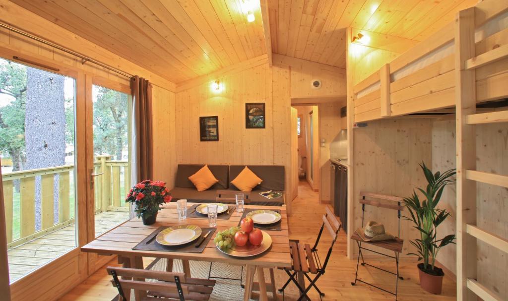 Albirondack Camping Lodge & Spa Phòng bức ảnh
