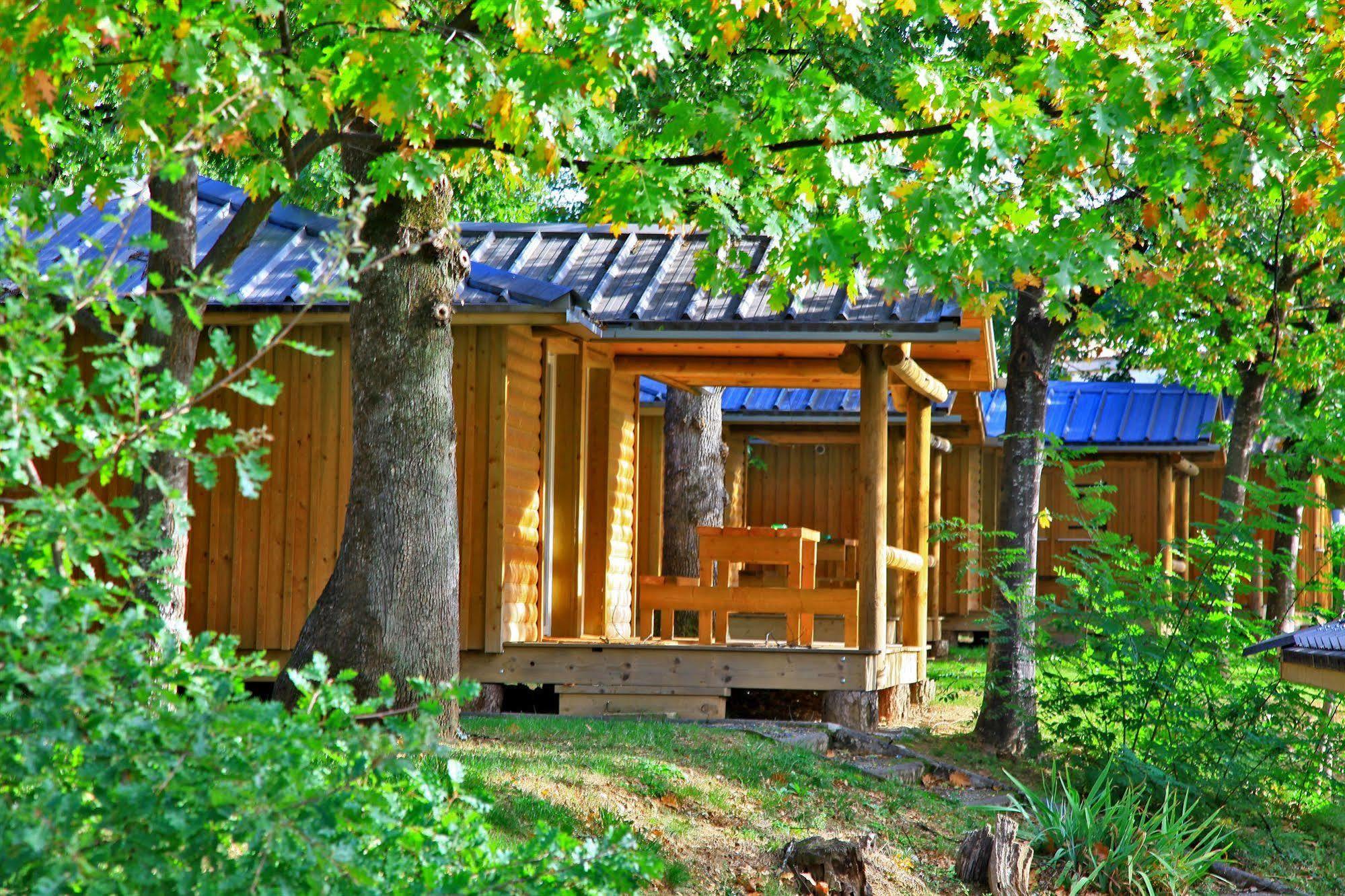 Albirondack Camping Lodge & Spa Ngoại thất bức ảnh