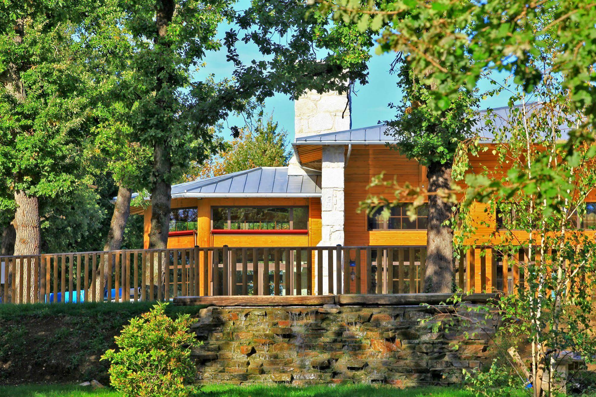 Albirondack Camping Lodge & Spa Ngoại thất bức ảnh